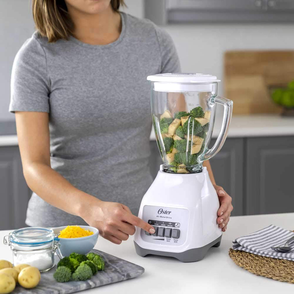 Licuadora Oster Lite Soho 1.5 Litros Botones Blanco VV